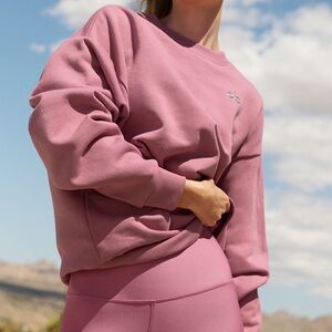 NWT ALO YOGA Accolade Crewneck Pullover Pink Wild Rose